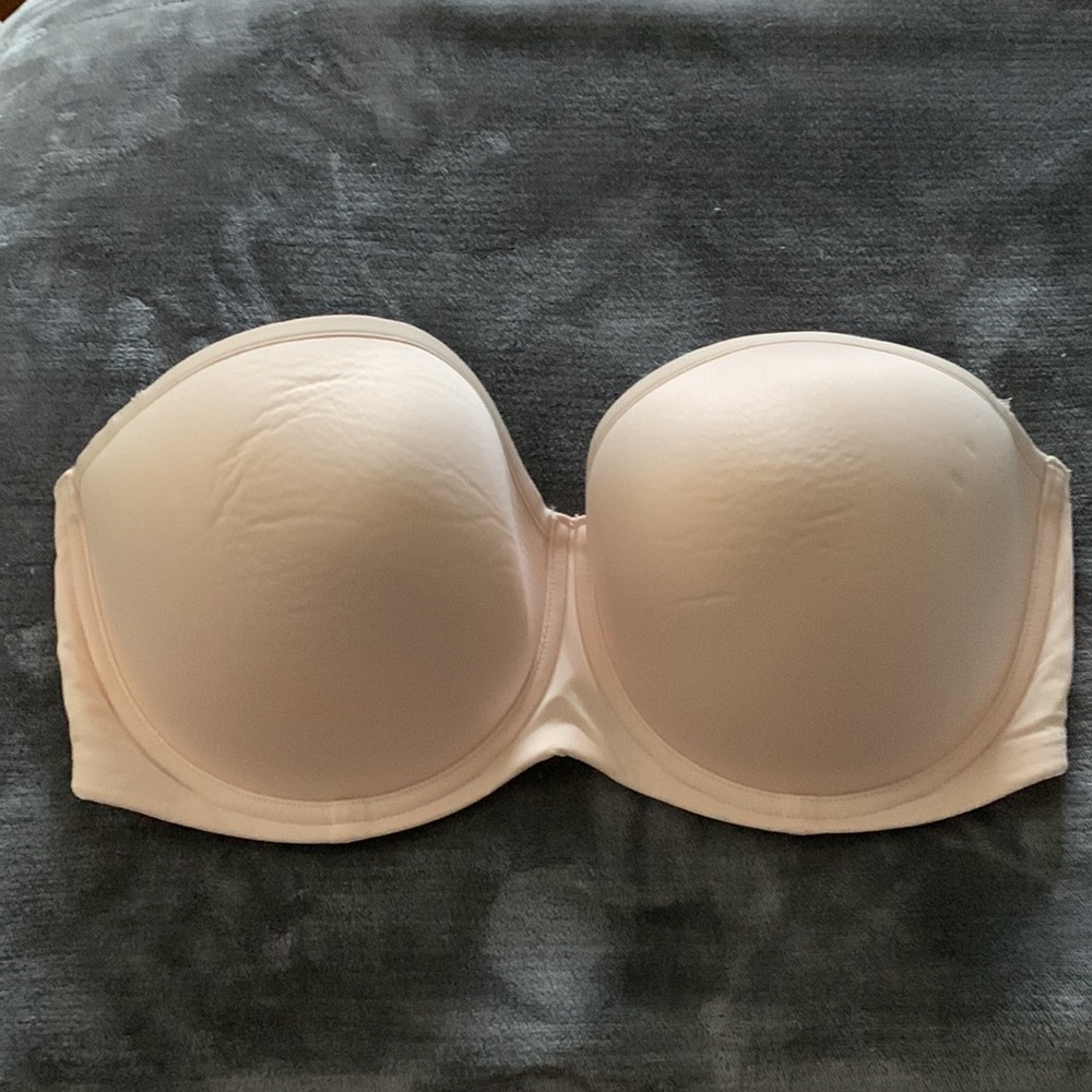 THIRD LOVE classic  24/7 strapless bra taupe.
